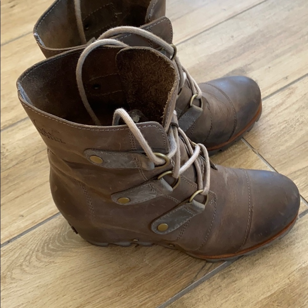 Sorel Jon of Arctic Wedge Boot.